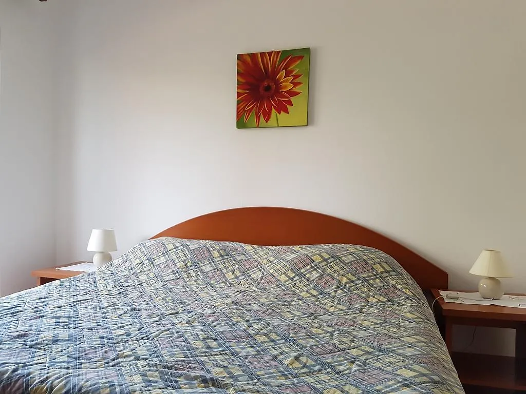 Apartments R روفينج 0*,